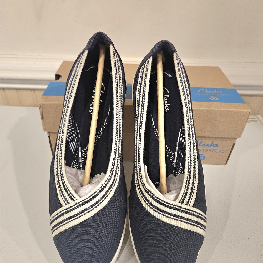 Clarks Navy and White Slip-On Sneakers - Picture 4 of 7